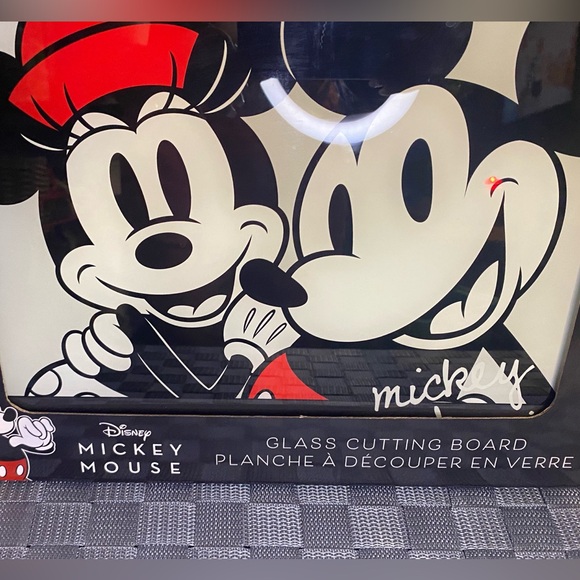 DISNEY MICKEY MOUSE GLASS CUTTING BOAR - Picture 4 of 7
